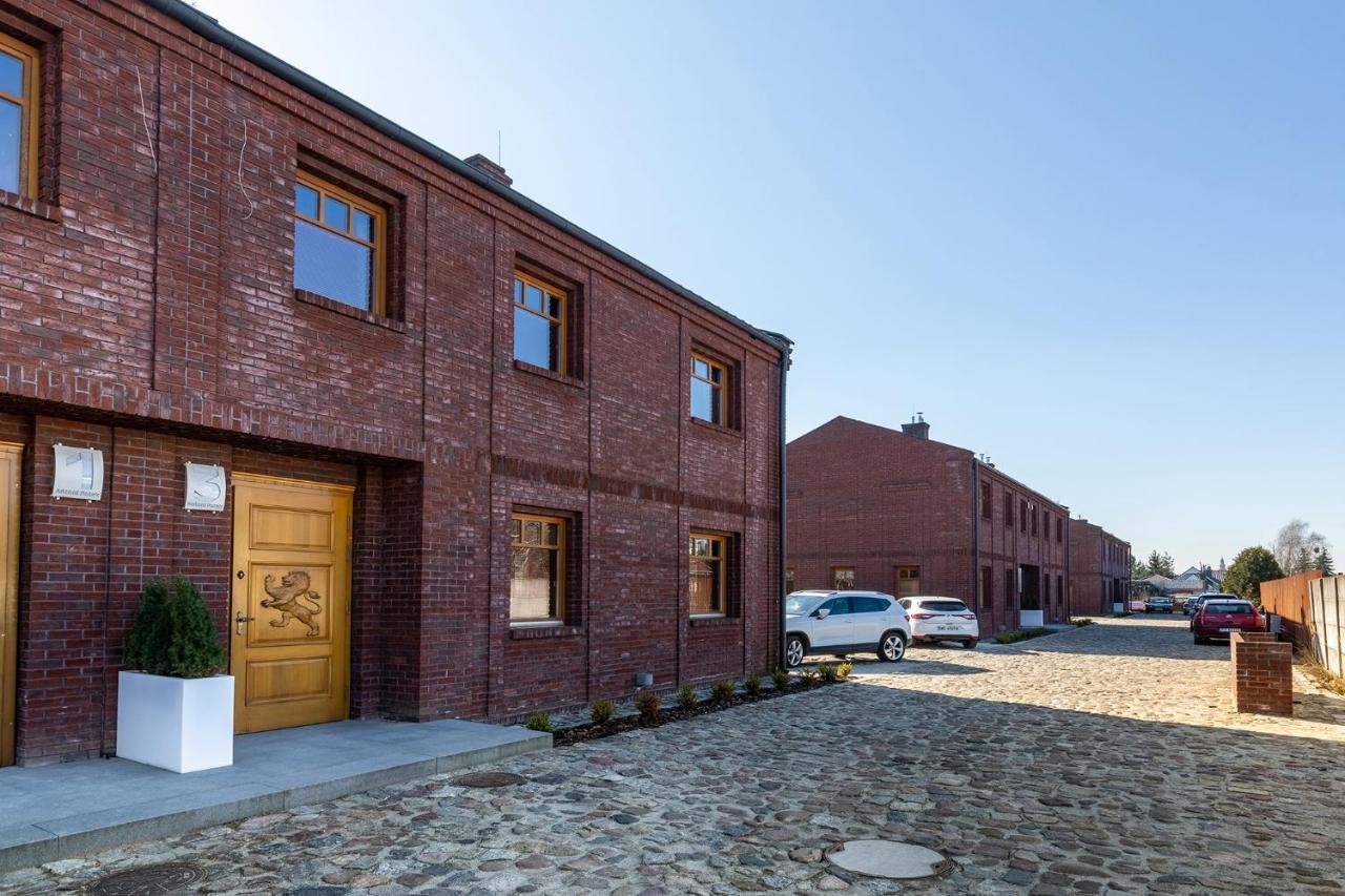 Patek Premium Apartments - Airport Lawica & Mtp & Car Races & International Trade Fairs Skórzewo Exterior foto